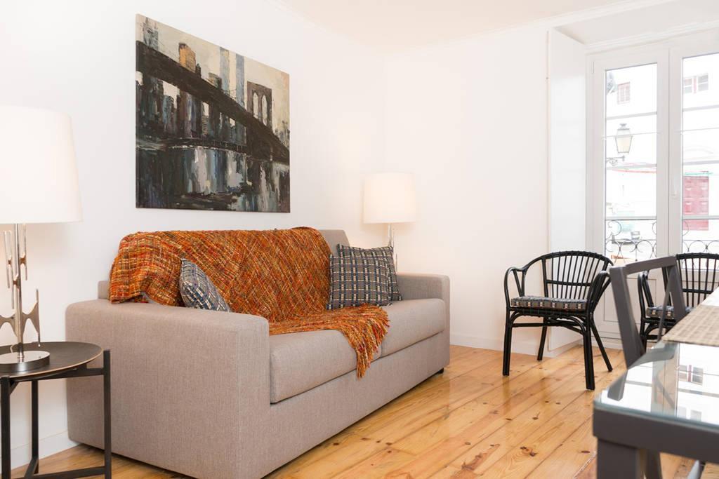 Beautiful Studio In Historic Alfama Лісабон Номер фото